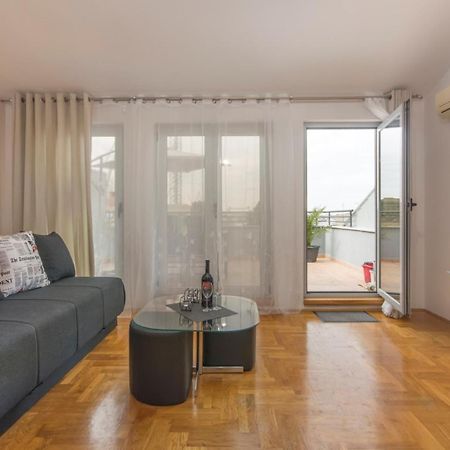 City Centre Sea View Apartment Pula Rum bild